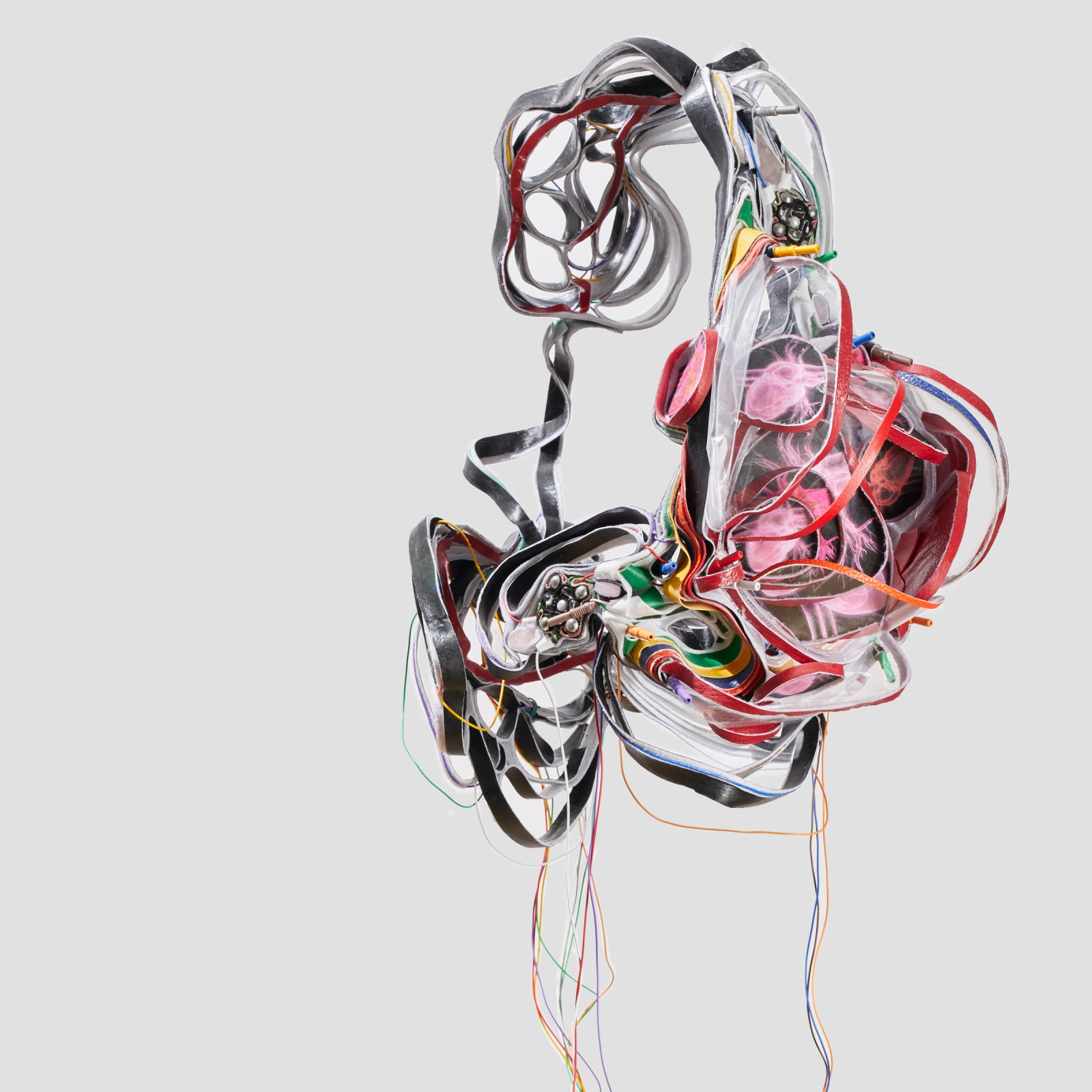 Alicia Piller, Clenched fist, recalibrating. Metastasizing love, 2021