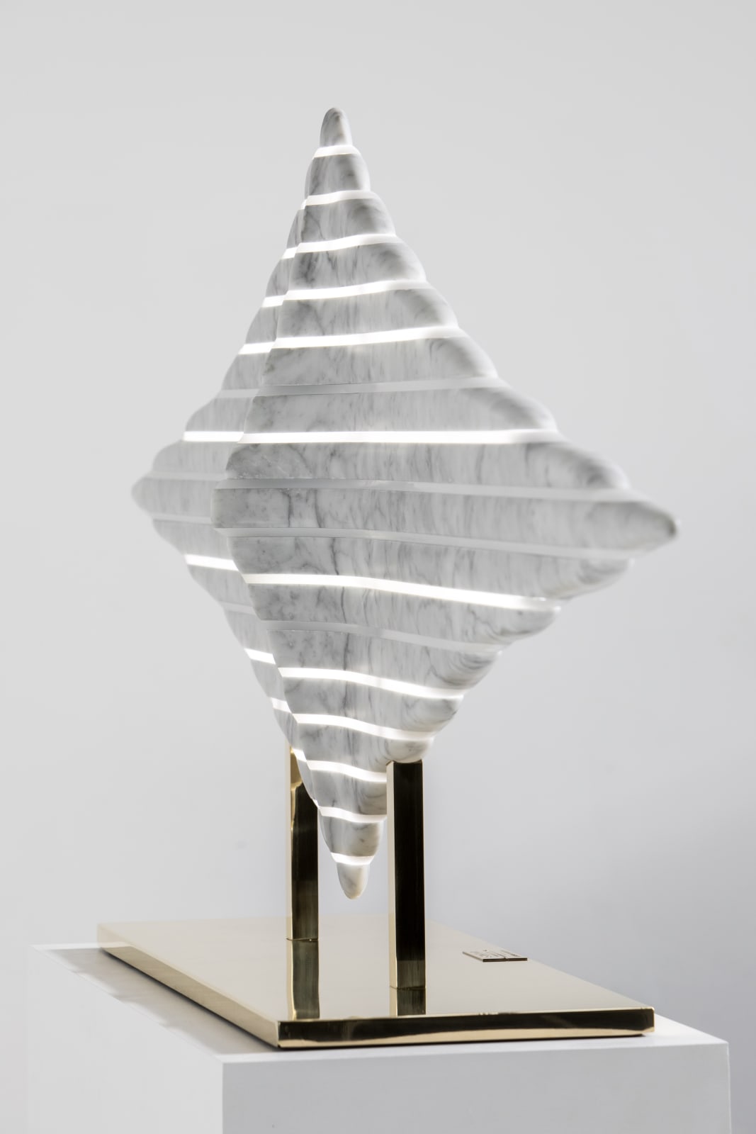 QUAZAR, Marbre blanc de Carrare, 2018