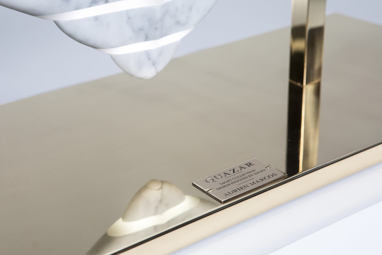 QUAZAR, Marbre blanc de Carrare, 2018