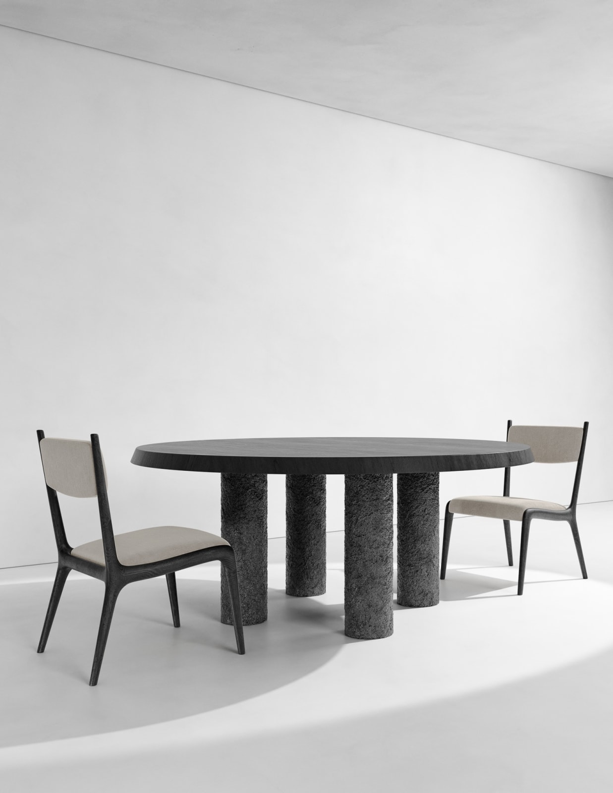 Etna Dining Table Round