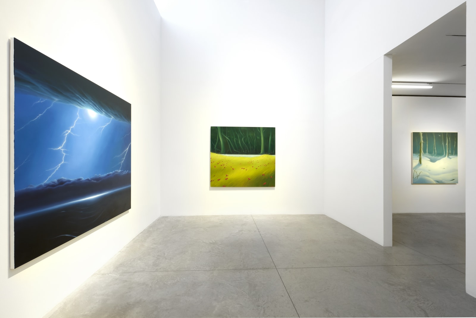 Sarah Lee: Two Skies. September 7 – October 14, 2023. albertz benda, New York. Photo by Thomas Müller.