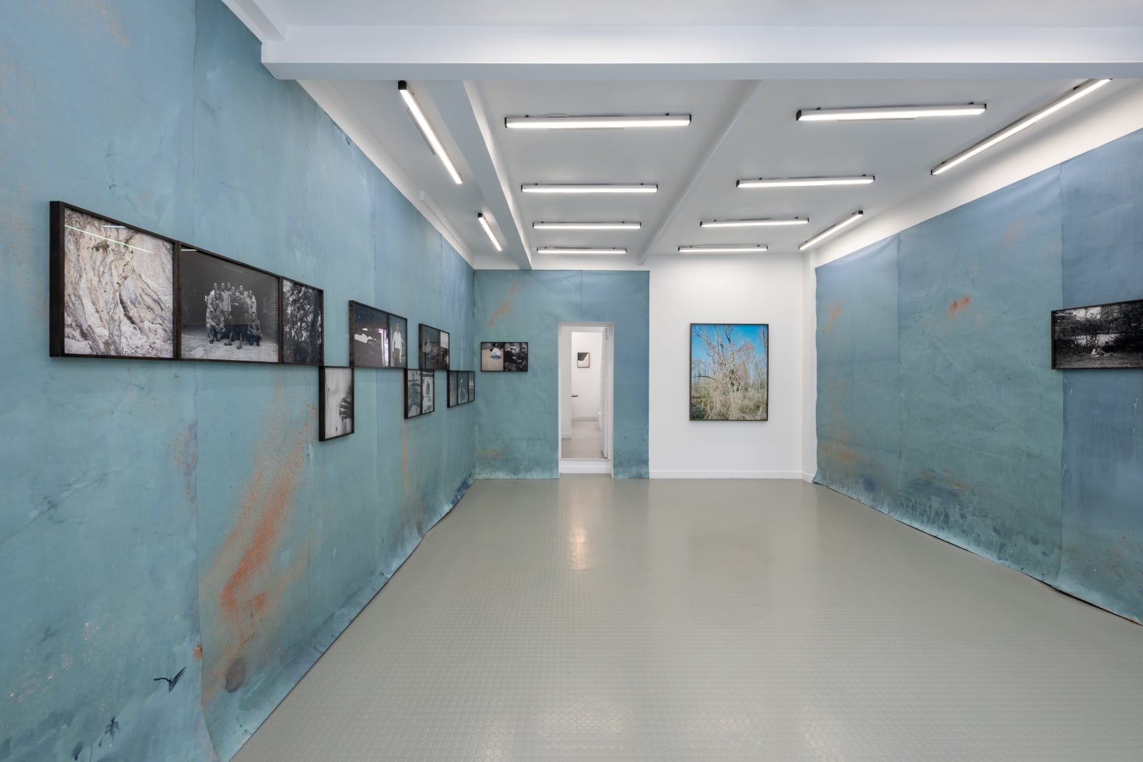 Santiago Mostyn Installation view, Andréhn-Schiptjenko, Paris, France, 2022