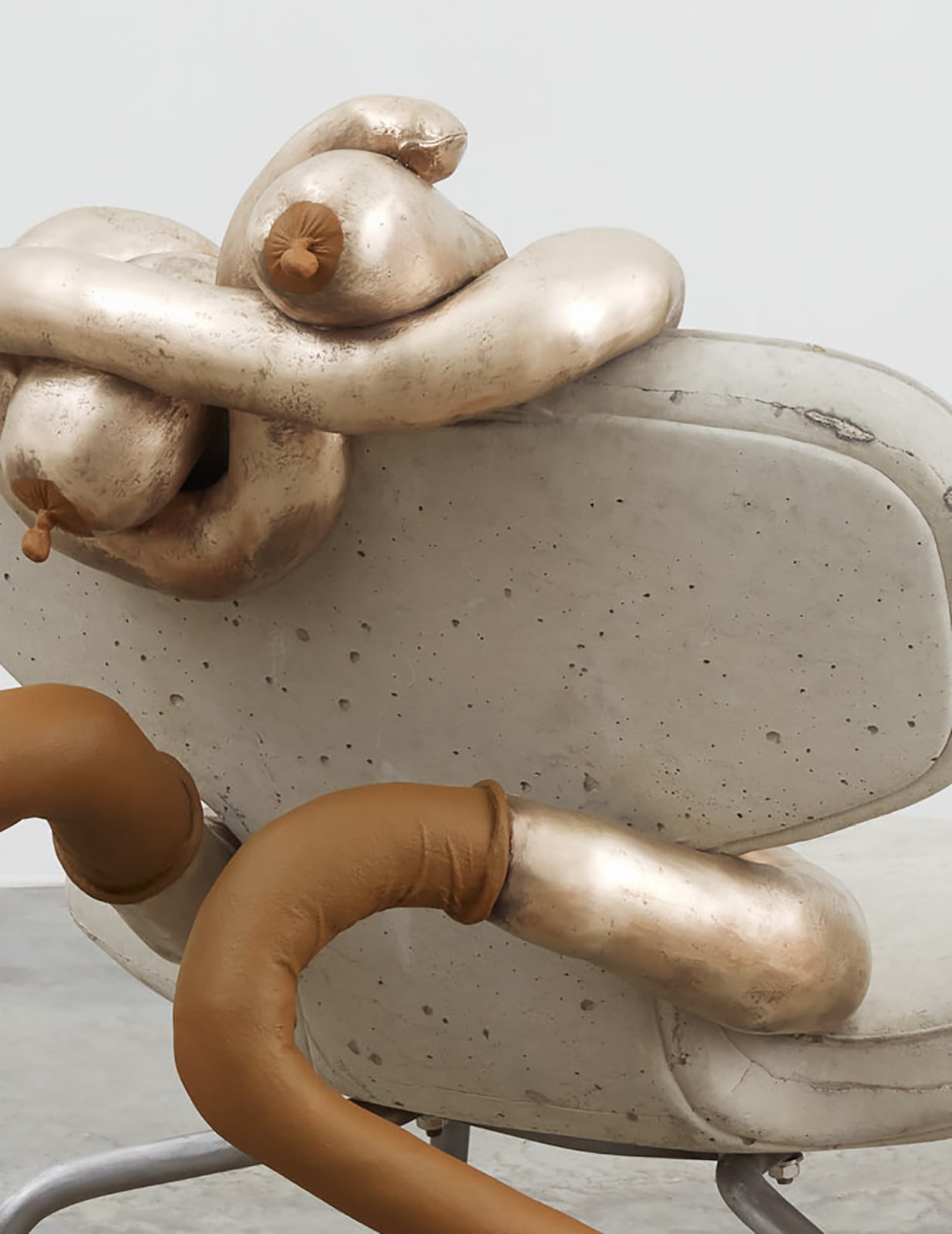 Sarah Lucas, OOPS, 2019