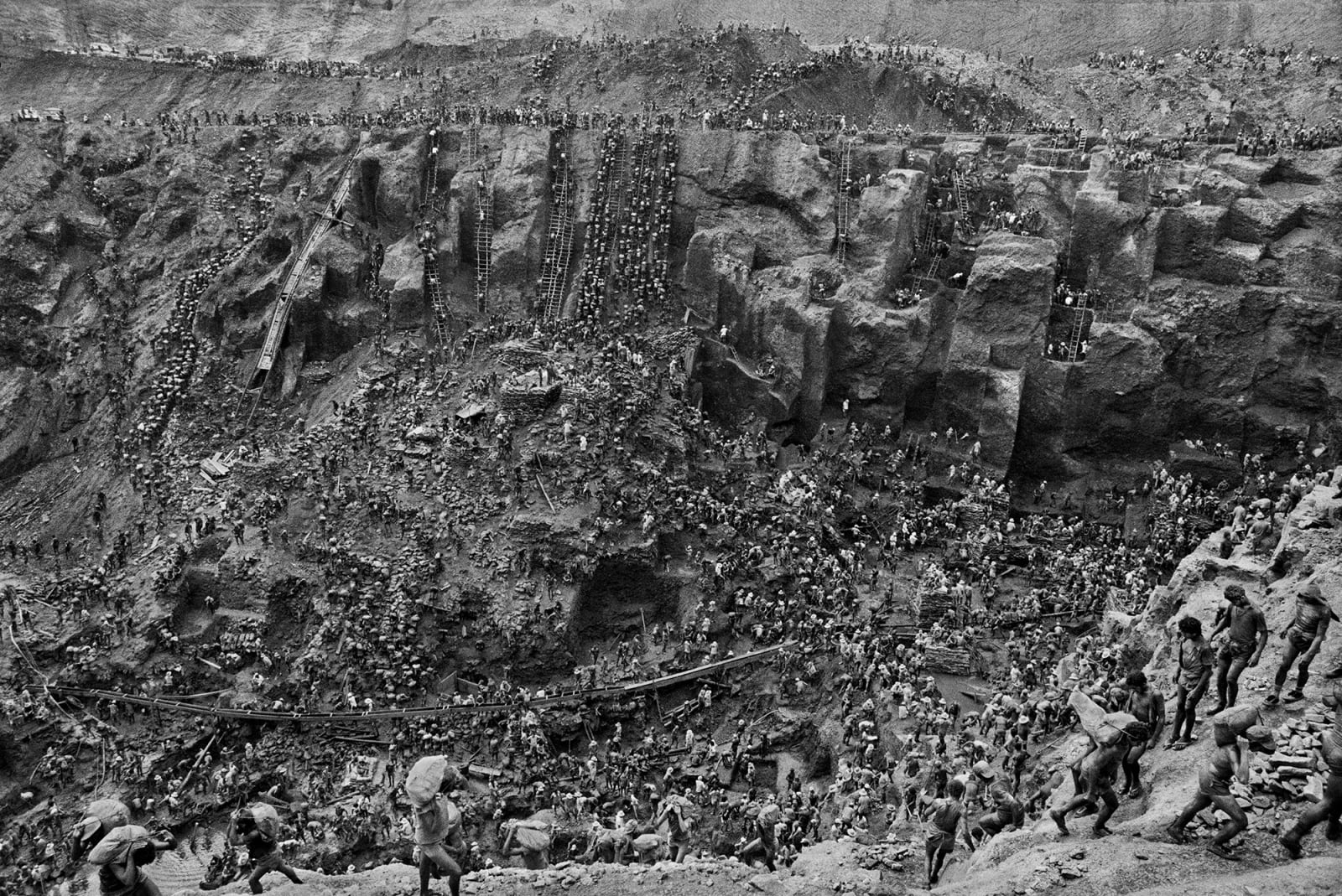 Sebastião Salgado , Cast of Thousands, Serra Pelada, Brazil , 1986