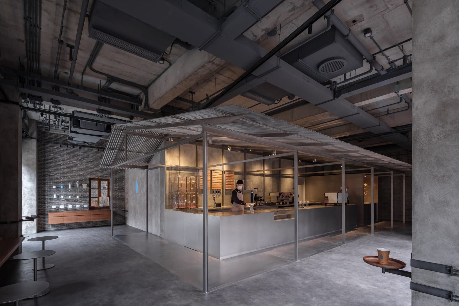 Blue Bottle Zhang Yuan Cafe / The Mainland, Neri&Hu Design and Research Office / The Mainland