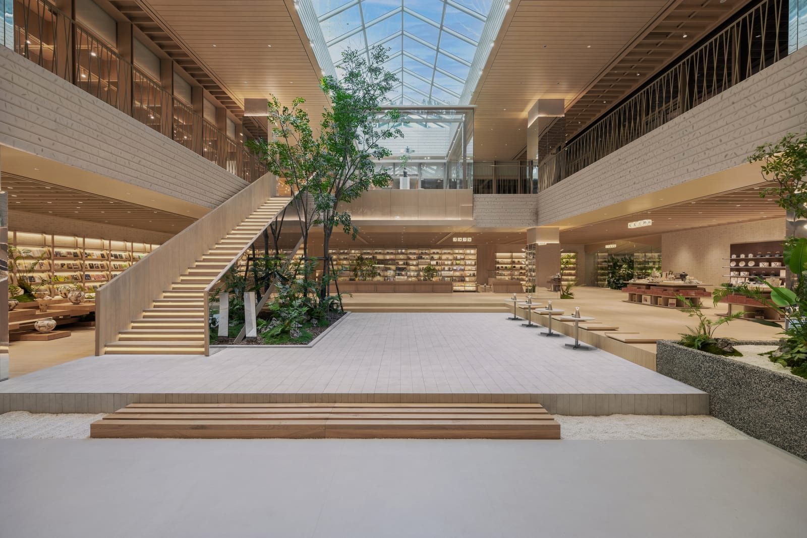 Muziji / Chinese Mainland, Karv One Design / Hong Kong