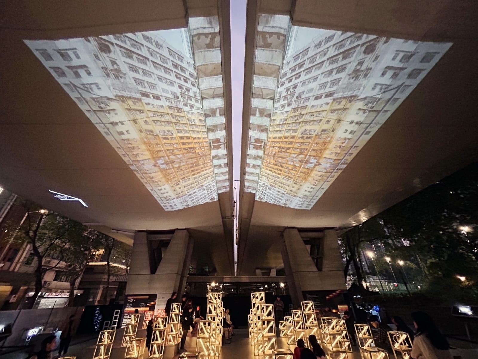 Ne-on-Ne-on@Sham Shui Po, Ken Fung and Kevin Mak @streetsignhk, and Choi Sai Ho / Hong Kong