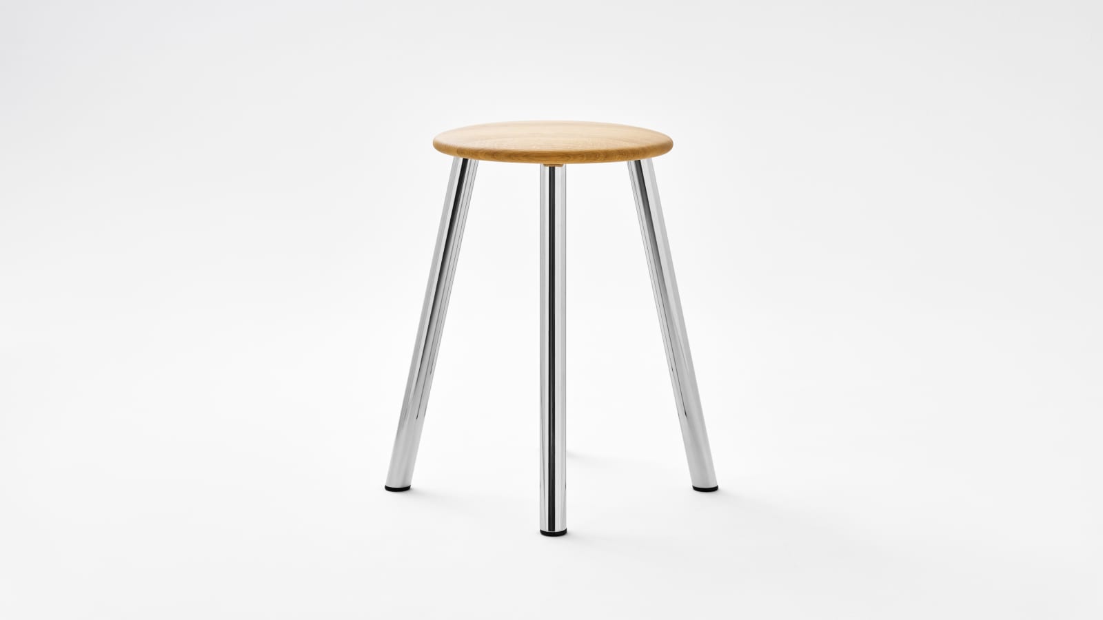 KON – Ideal small stools for entrances, TAKATA Lemnos Inc. / Japan