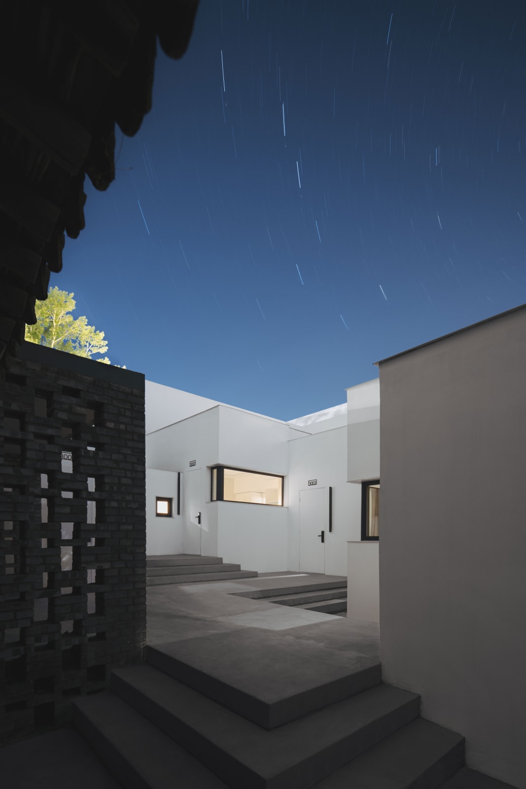 The Strangers Homestay / The Mainland, Wutopia Lab / The Mainland