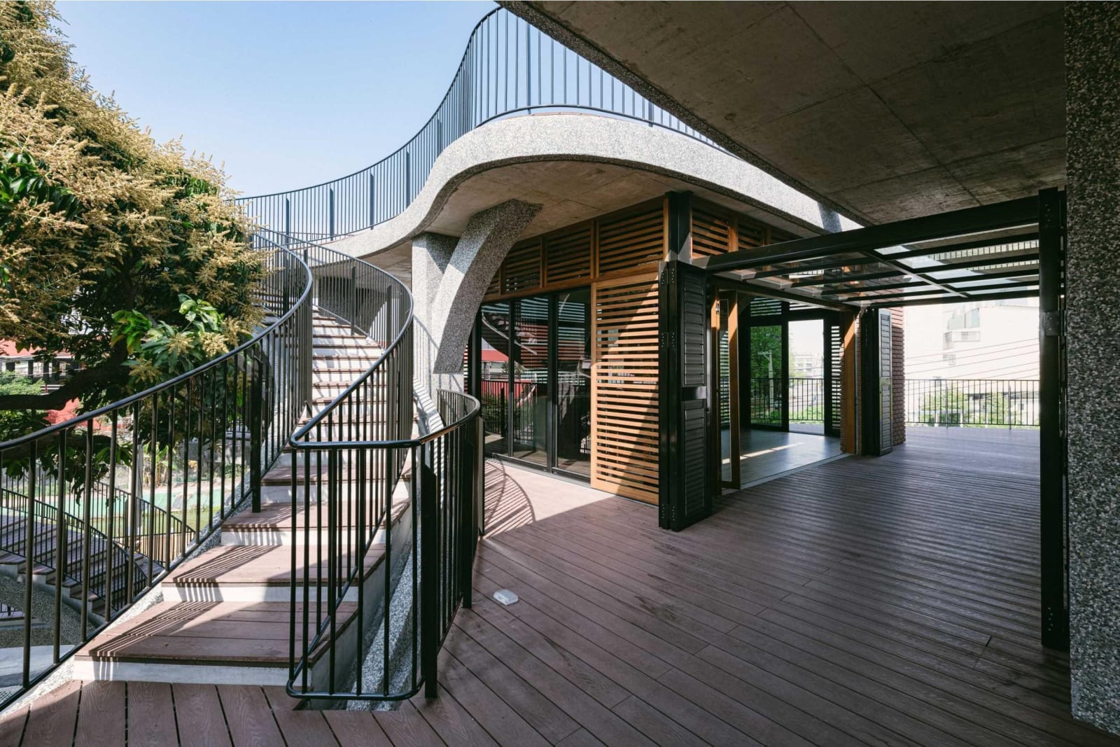By-you Office / Taiwan, SUEP. + RHTAA / Japan