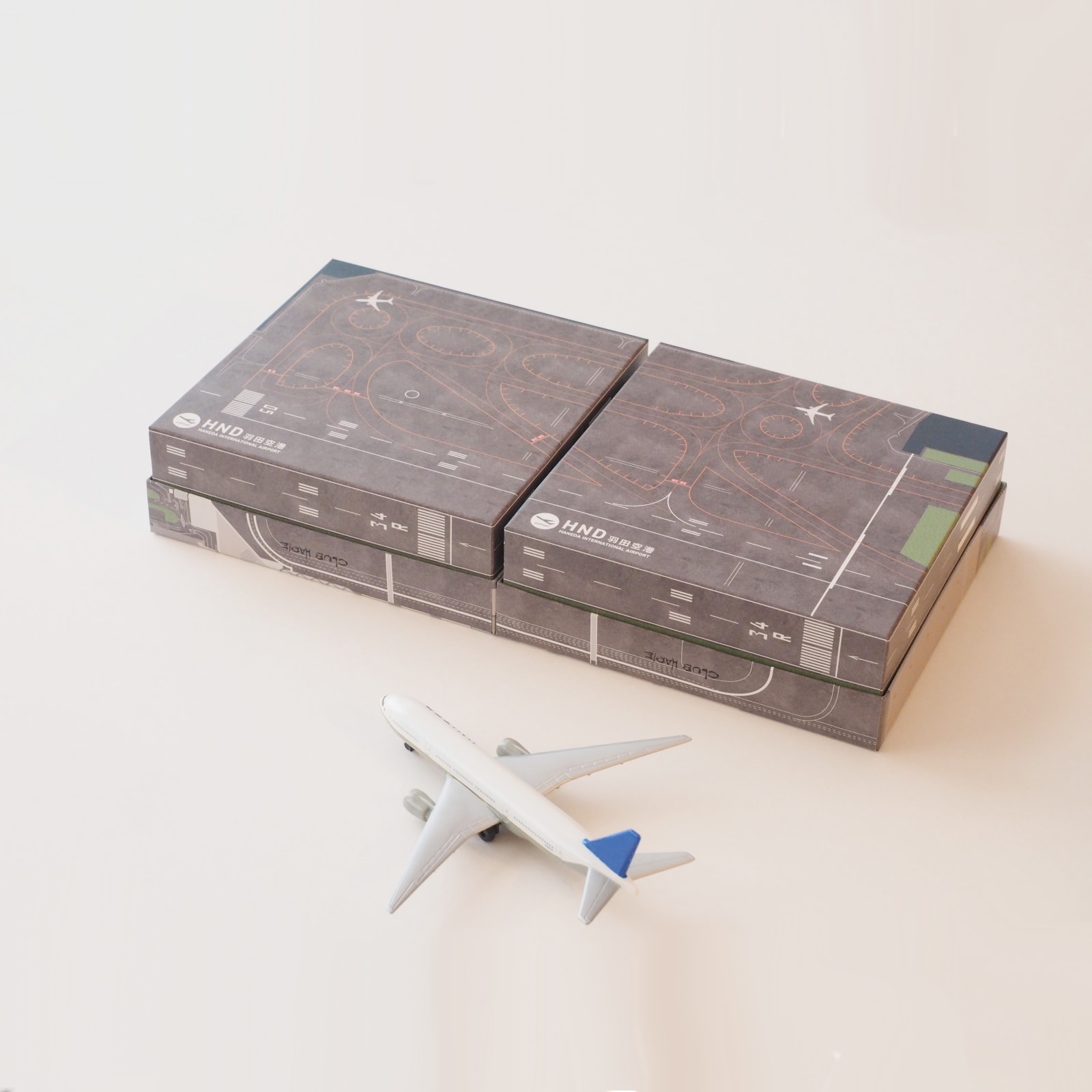CLUB HARIE Haneda Airport Limited Package, Ono and Associates Inc. / Japan