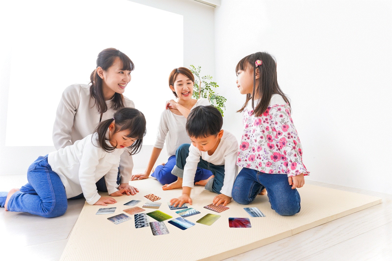 Sakanakaruta, Chiba Print Co.,Ltd / Japan