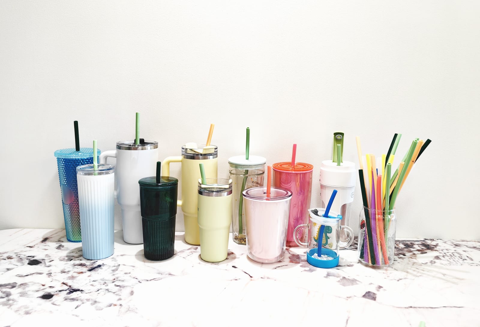 Easy-Clean Silicone Straw, GUANG ZHOU HAIYANG RUBBER & PLASTIC PRODUCTS CO., LTD. / The Mainland