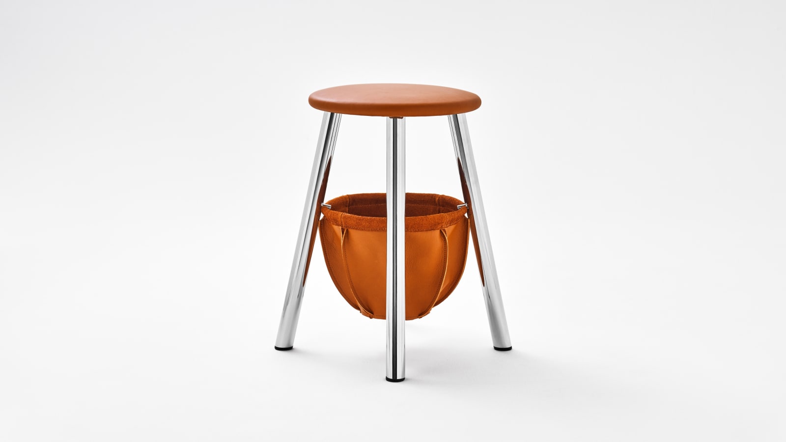 KON – Ideal small stools for entrances, TAKATA Lemnos Inc. / Japan