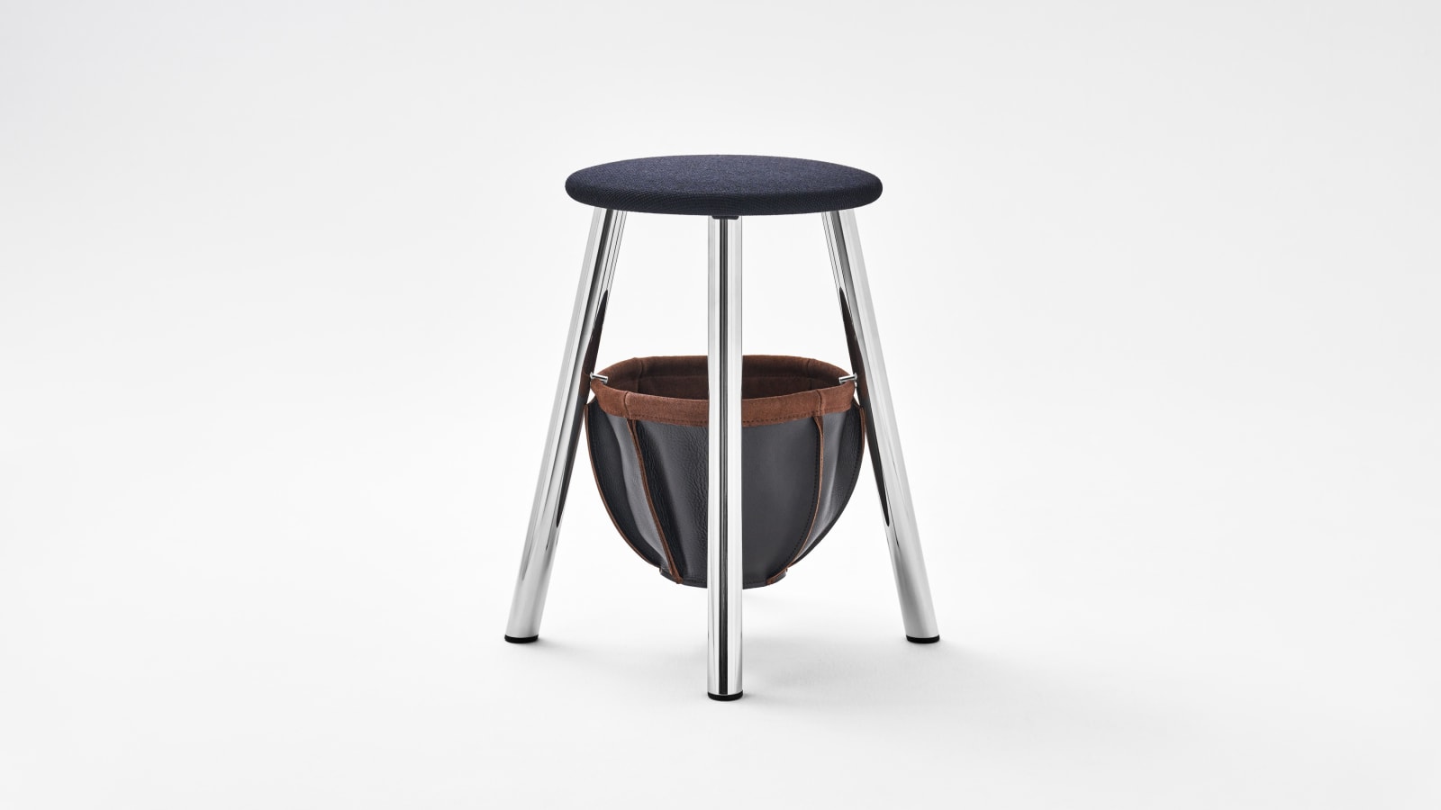 KON – Ideal small stools for entrances, TAKATA Lemnos Inc. / Japan