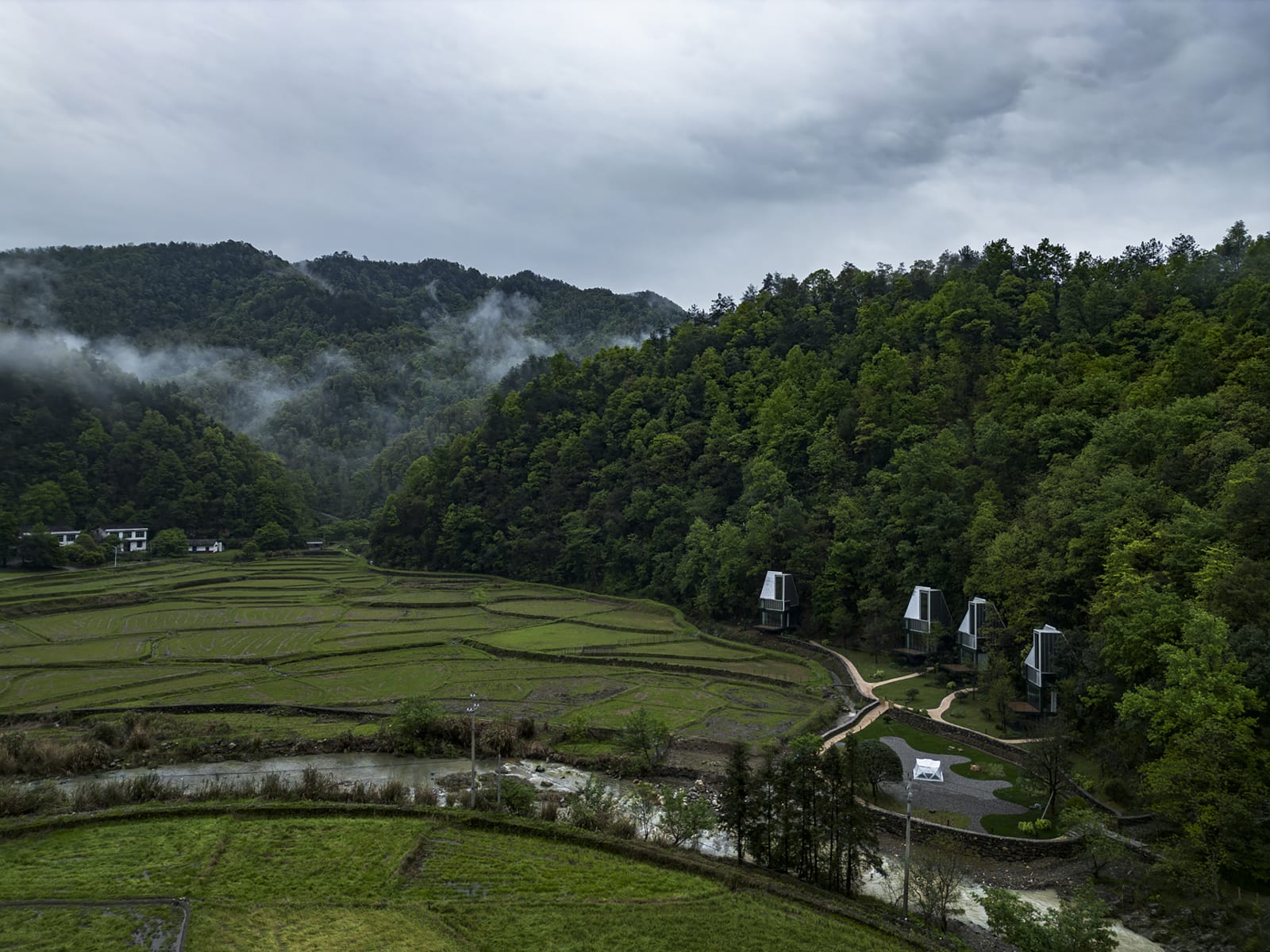 Spark Lodges / The Mainland, Eeri Co. Ltd / The Mainland