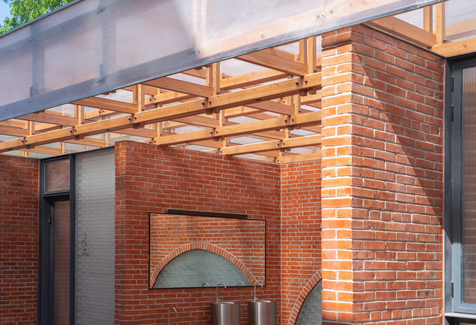 Red Brick Public Toilet on Liuba Old Street / The Mainland, Shulin Architectural Design / The Mainland