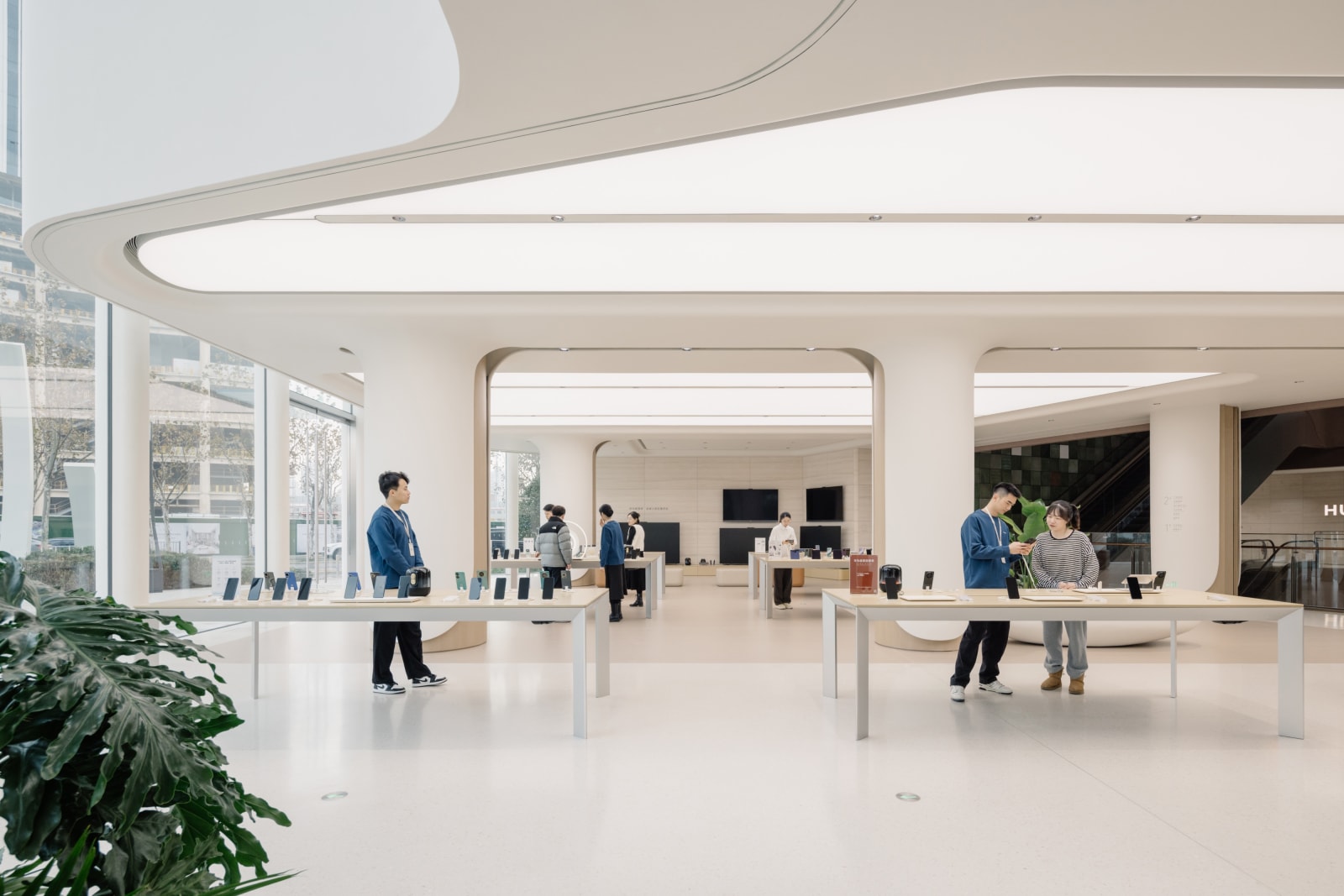 Huawei TKL Flagship Store / The Mainland, UNStudio / Hong Kong