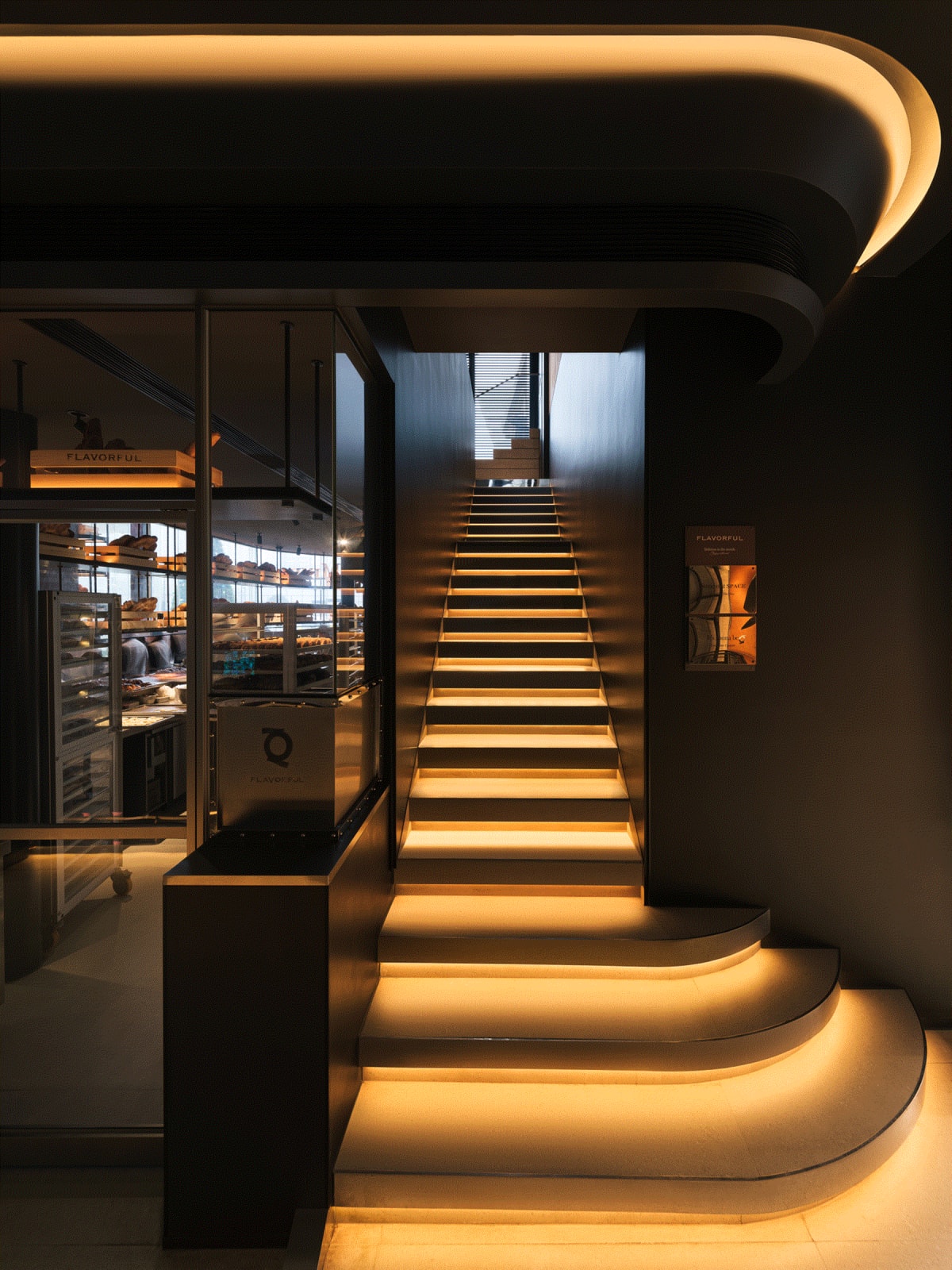 Q FLAVORFUL / The Mainland, LOONG STUDIO / The Mainland