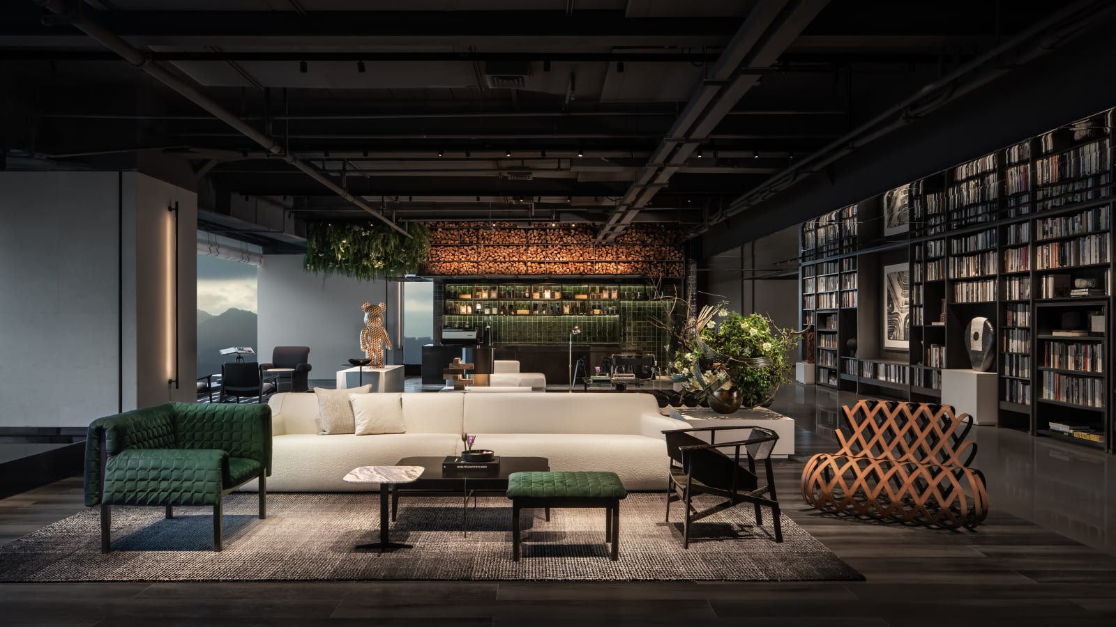 YANG & ASSOCIATES GROUP'S HEADQUARTERS / The Mainland, YANG & ASSOCIATES GROUP / The Mainland