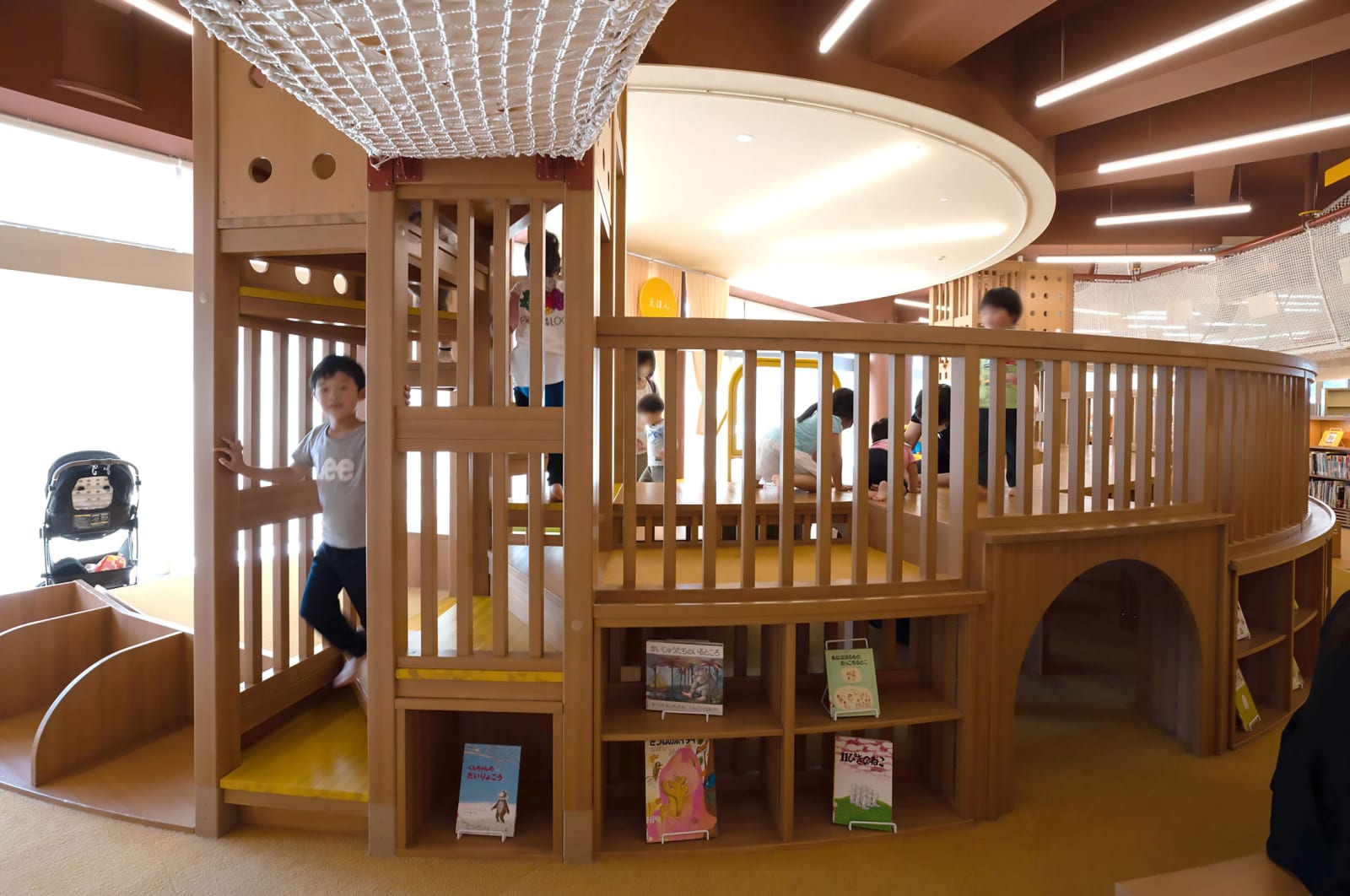 Ishikawa Prefectural Library / Japan, Environmental Design Institute / Japan
