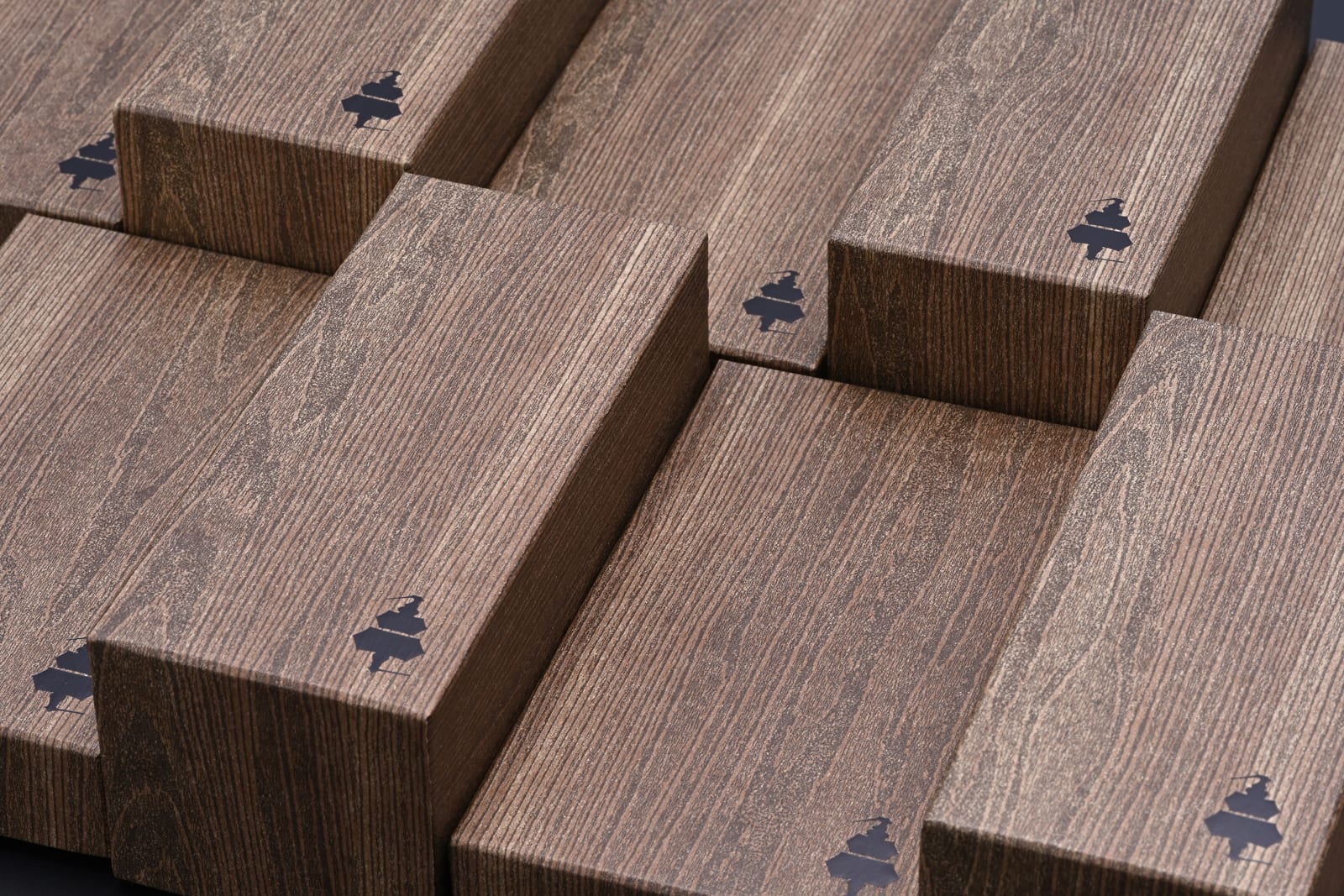 Niigata Kameda Distillery, Frame inc. / Japan