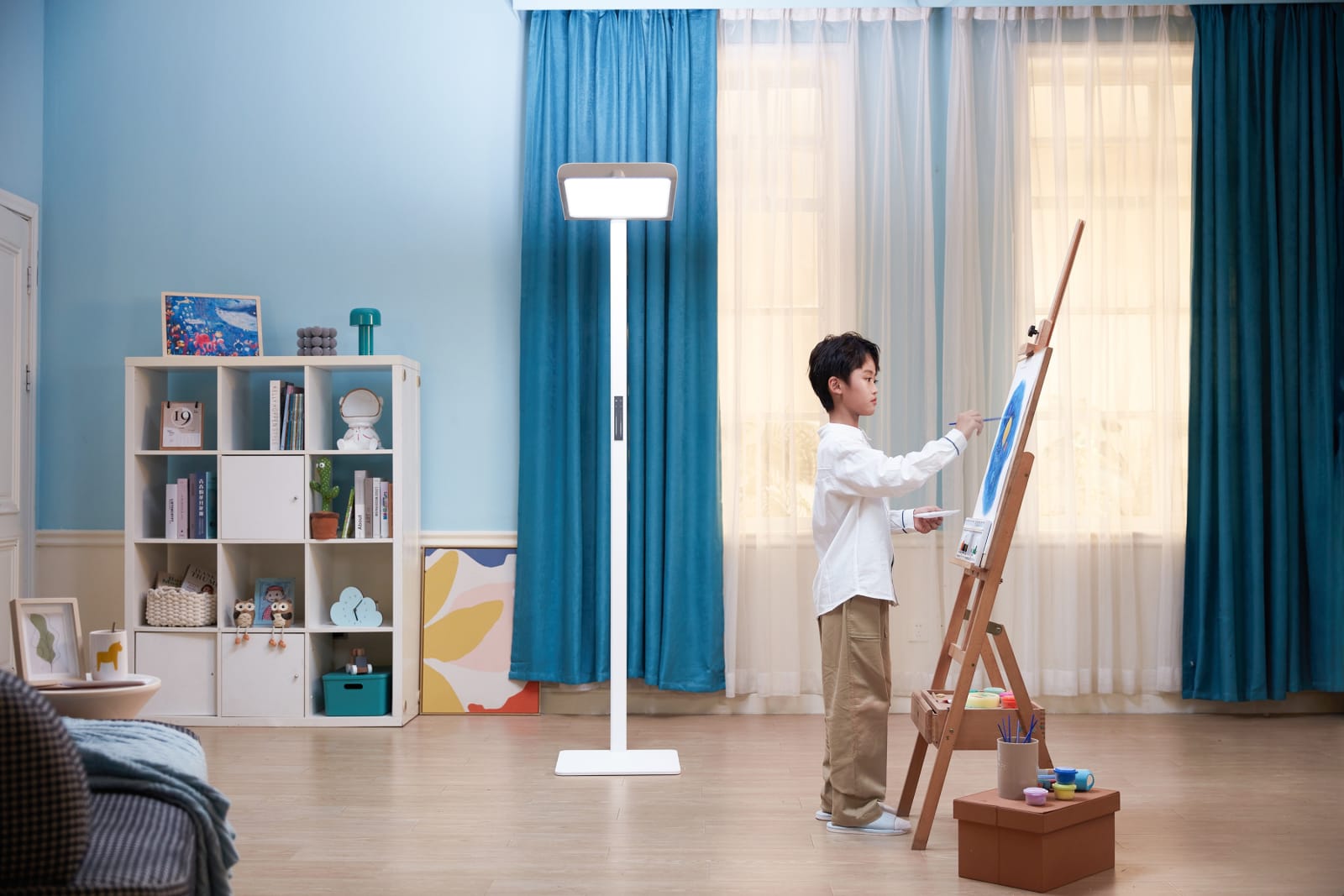 Philips F9 Floor Lamp, Signify / Netherlands
