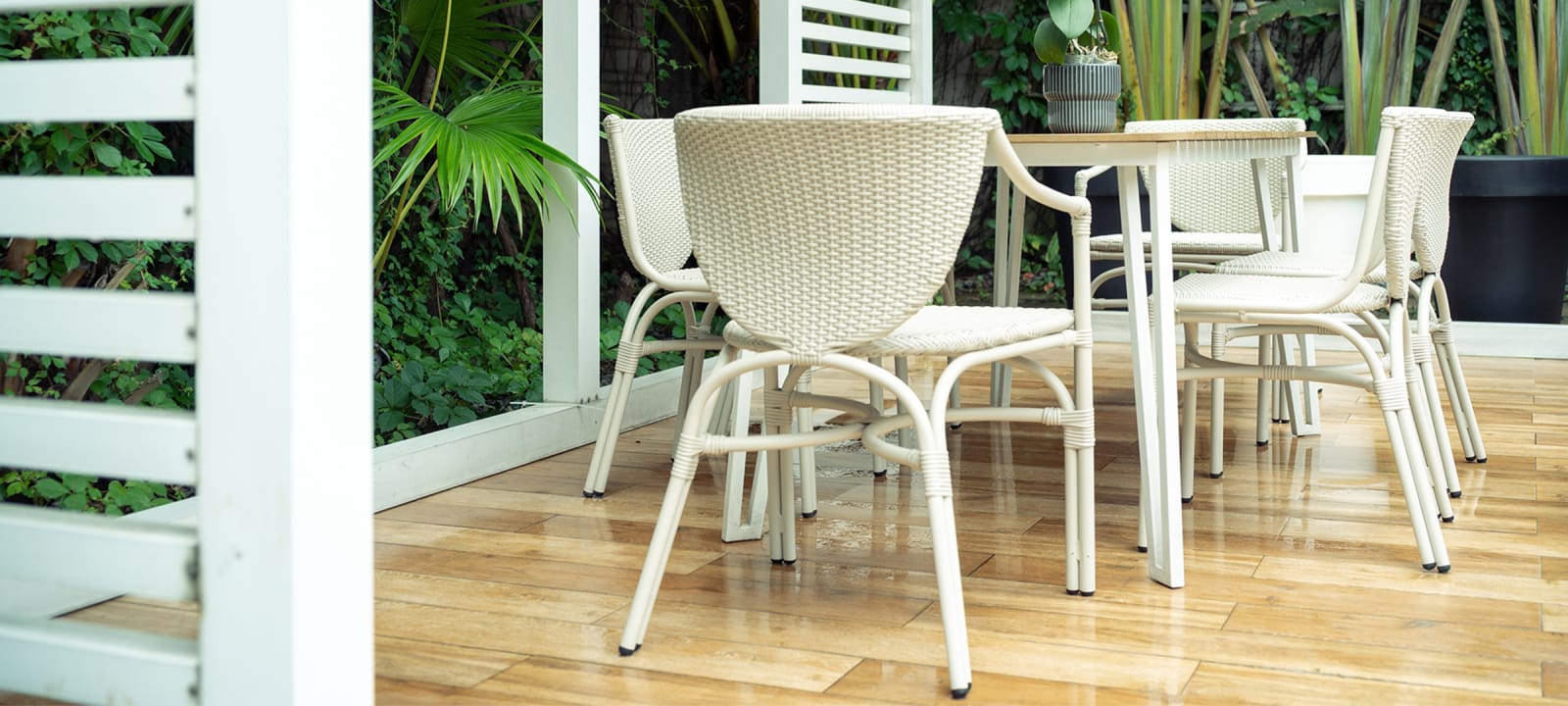 KANSO Seating Collection, Kian Contract (Hong Kong) / The Mainland