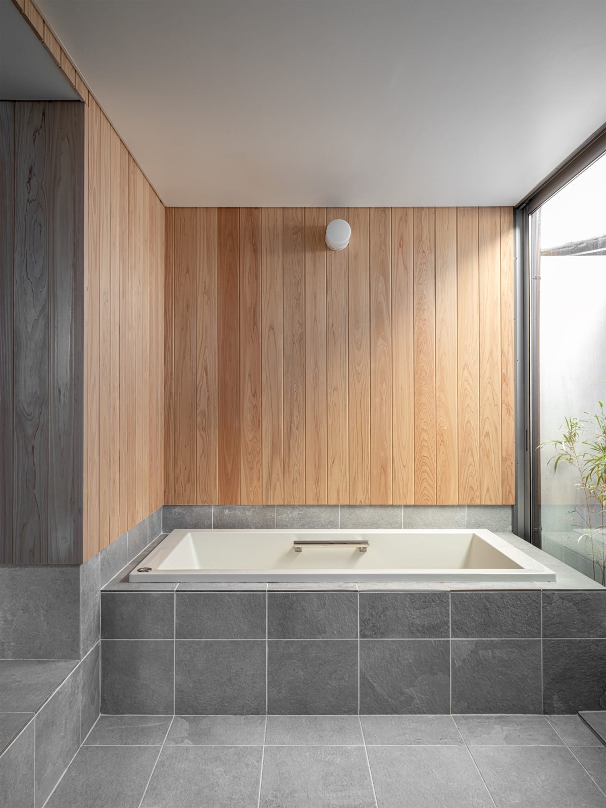 House OVO / Japan, ile / Japan