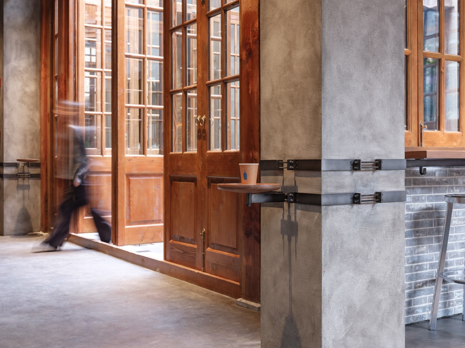 Blue Bottle Zhang Yuan Cafe / The Mainland, Neri&Hu Design and Research Office / The Mainland