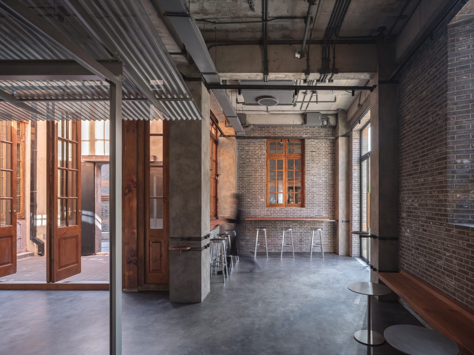 Blue Bottle Zhang Yuan Cafe / The Mainland, Neri&Hu Design and Research Office / The Mainland