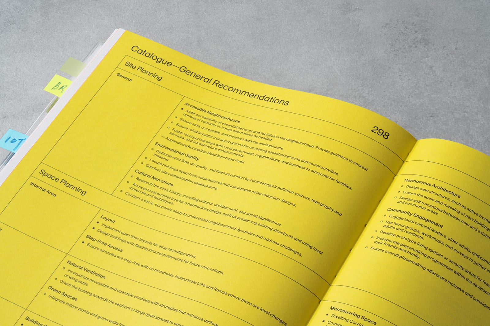 Curating Homes, Toby Ng Design / Hong Kong