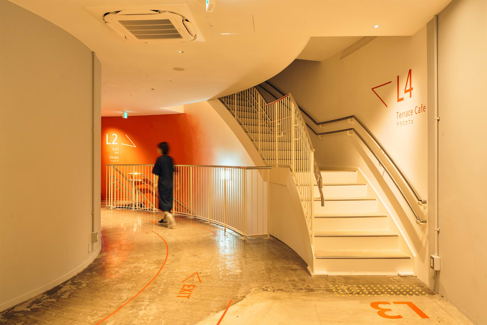 KOBE PORT TOWER, MOTIVE Inc. / Japan