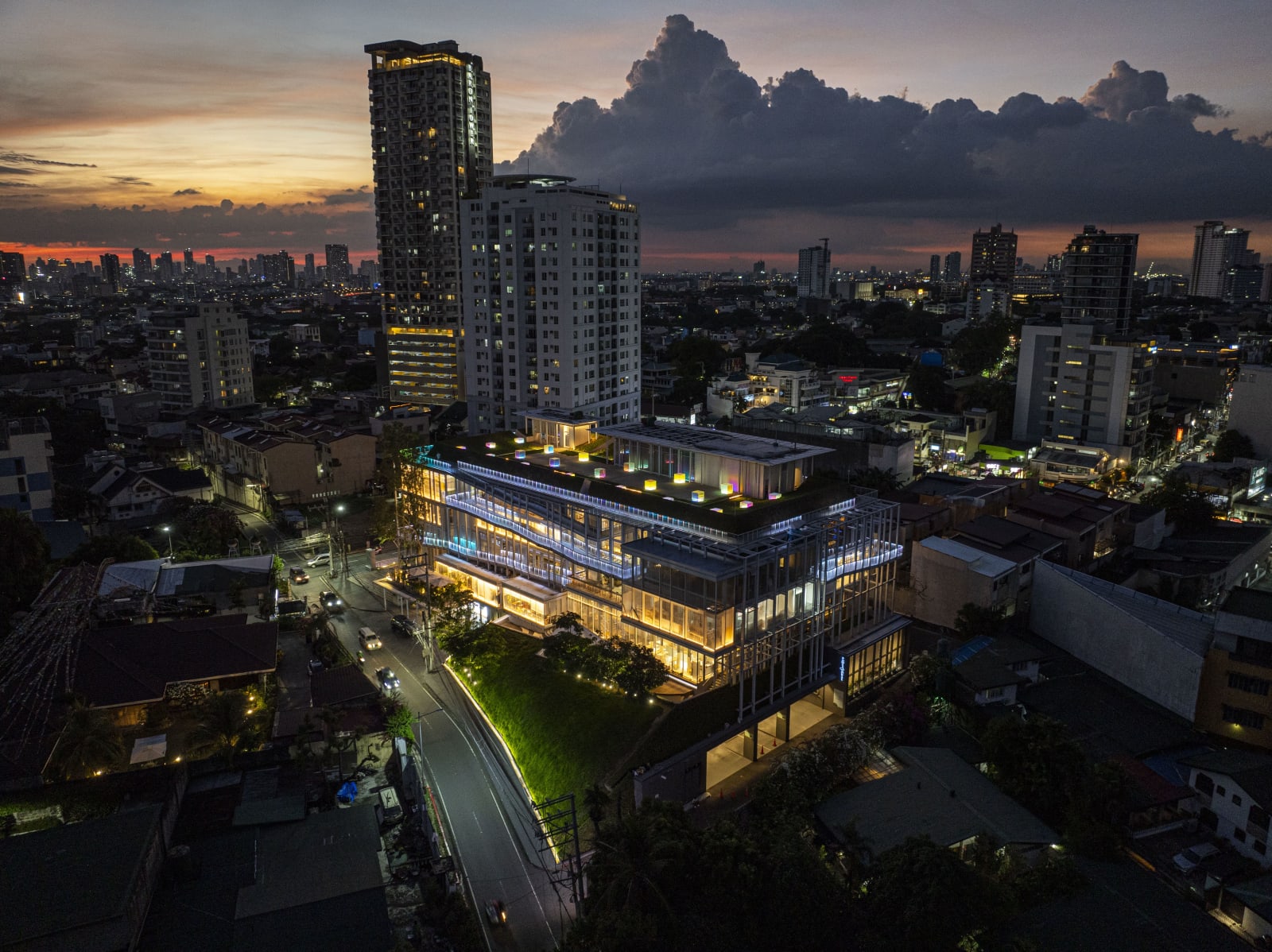 The Corner House / Philippines, Department of ARCHITECTURE Co. / Thailand