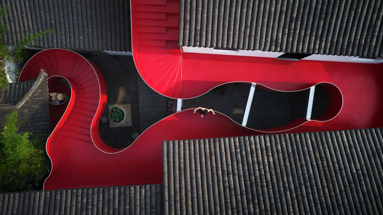 Big Red Crayfish / Chinese Mainland, Dayi Design / Chinese Mainland