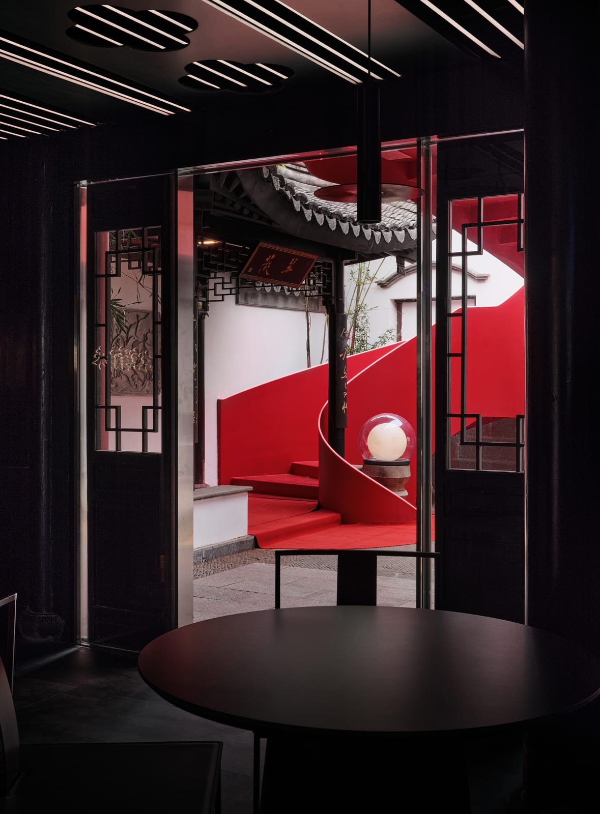 Big Red Crayfish / Chinese Mainland, Dayi Design / Chinese Mainland