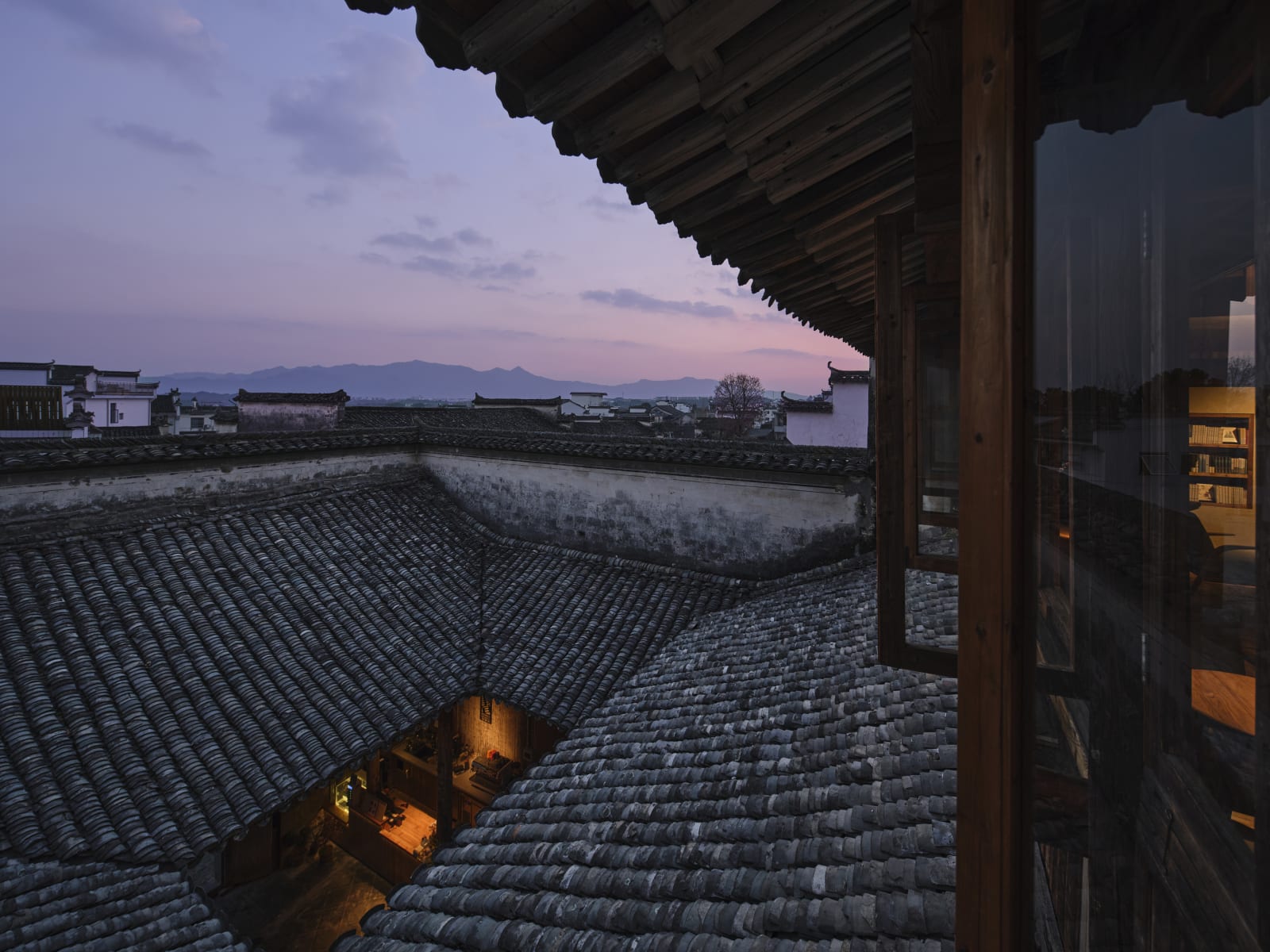 LIBRAIRIE AVANT-GARDE / Chinese Mainland, Cloud Ocean Design Co., Ltd / Chinese Mainland