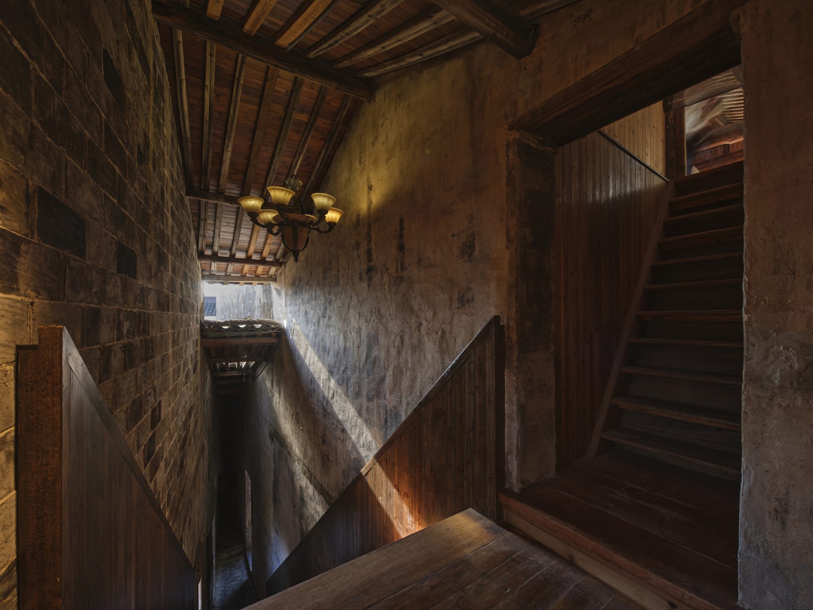 LIBRAIRIE AVANT-GARDE / Chinese Mainland, Cloud Ocean Design Co., Ltd / Chinese Mainland