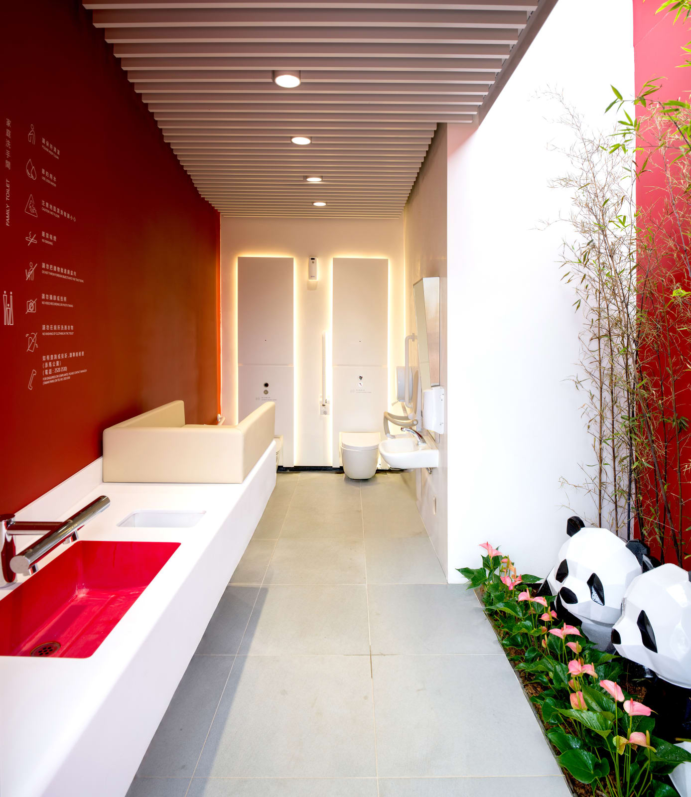 ANZ – Toilet Blocks at Pet Garden of C&W Promenade / Hong Kong, Architectural Services Department, the Government of the Hong Kong Special Administrative Region / Hong Kong
