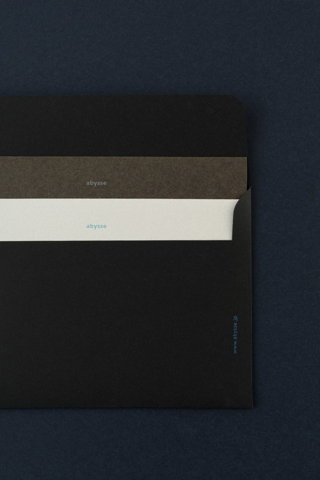 abysse (modern seafood cuisine restaurant), artless Inc. / Japan