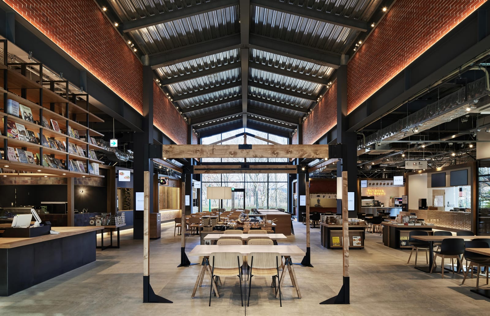 EBETSU TSUTAYA BOOKS / Japan, Hikokonishi Architecture Inc. / Japan