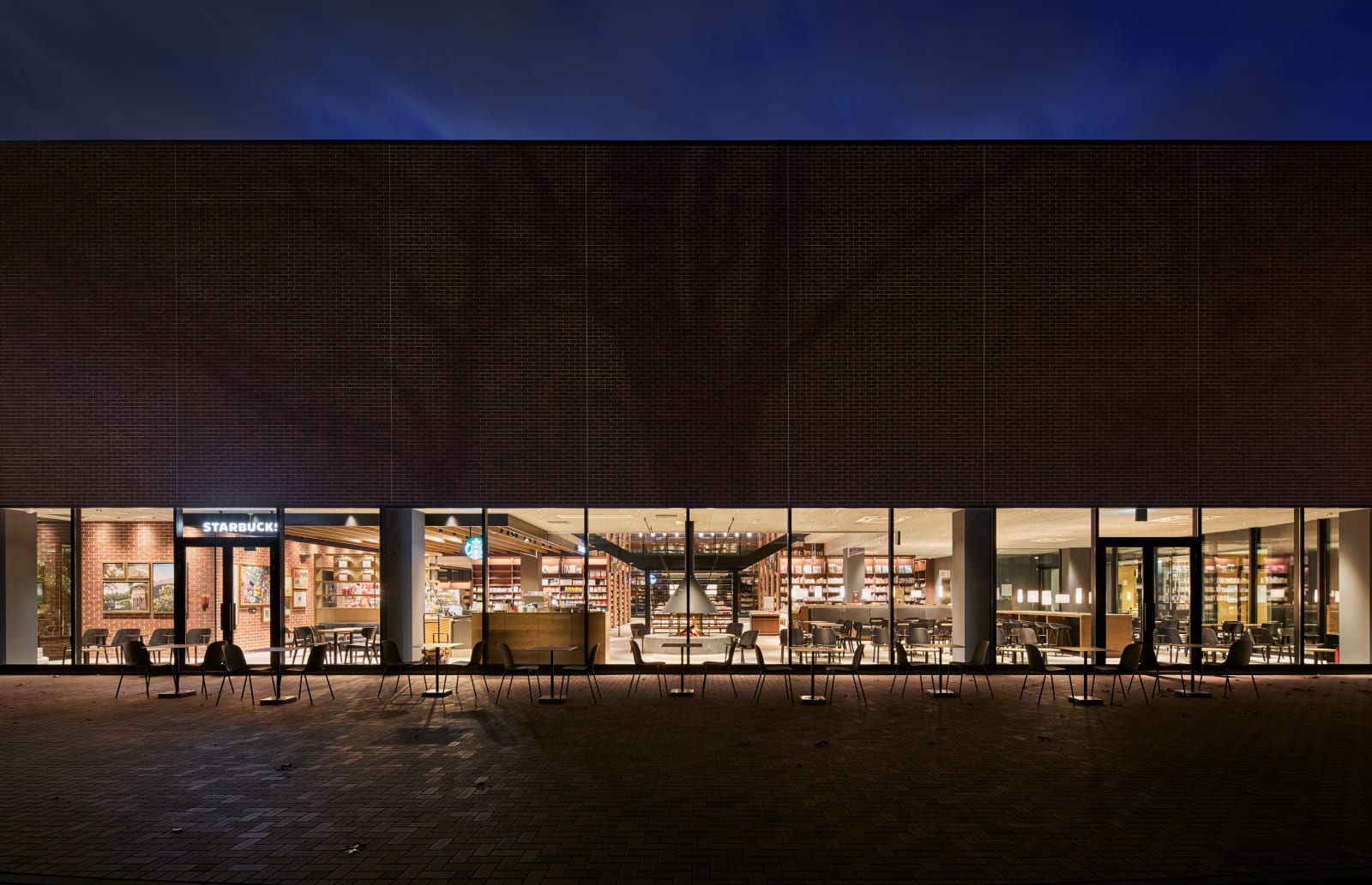 EBETSU TSUTAYA BOOKS / Japan, Hikokonishi Architecture Inc. / Japan