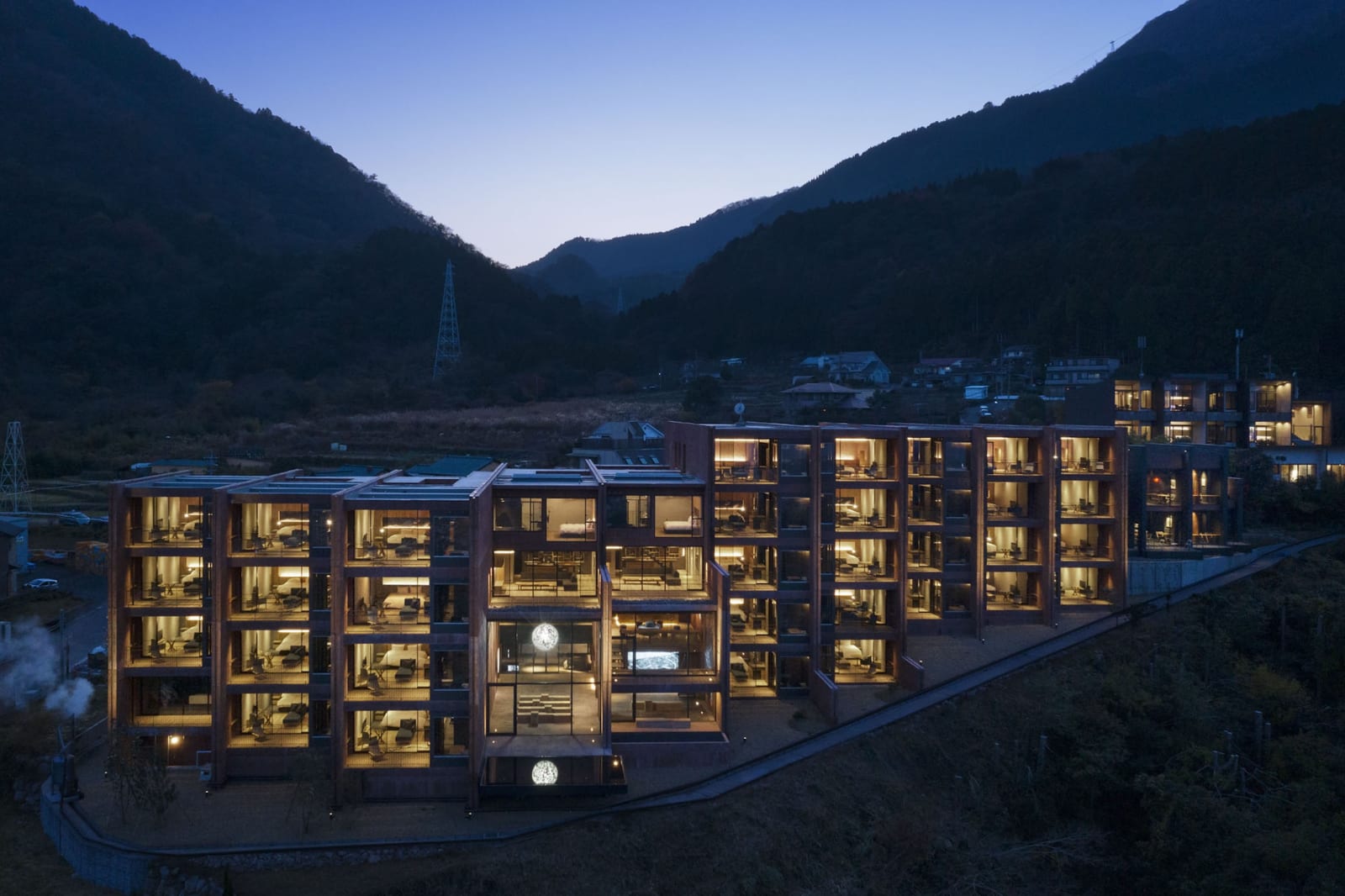GALLERIA MIDOBARU / Japan, DABURA.m Inc / Japan
