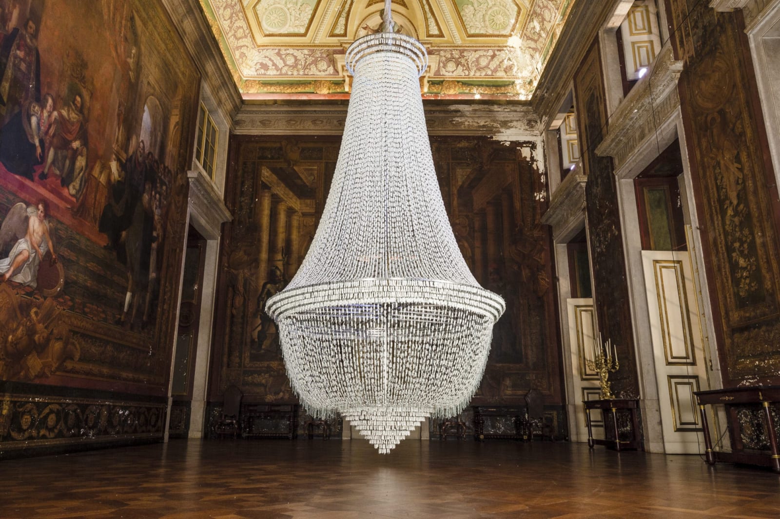 Joana Vasconcelos, The Bride, 2001-2005