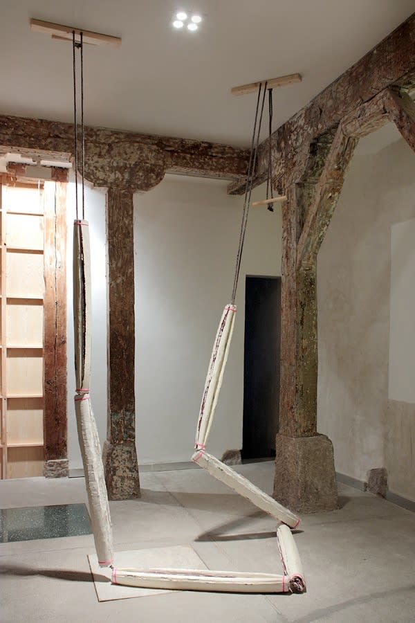 Guillermo Mora, Me caigo y me levanto, 2013