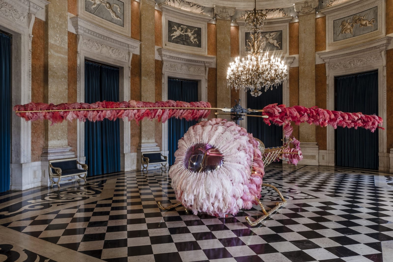 Joana Vasconcelos, Lilicoptère, 2012