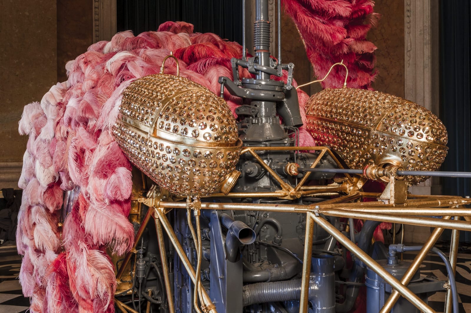 Joana Vasconcelos, Lilicoptère, 2012