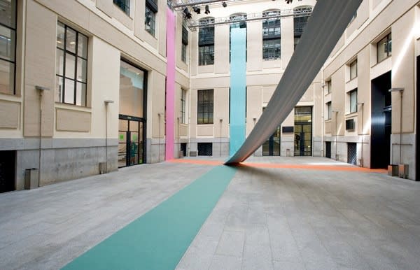 Guillermo Mora, No A Trio A, 2013