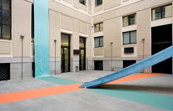 Guillermo Mora, No A Trio A, 2013