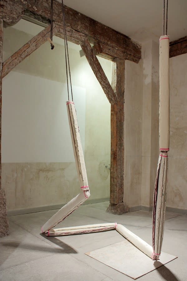 Guillermo Mora, Me caigo y me levanto, 2013